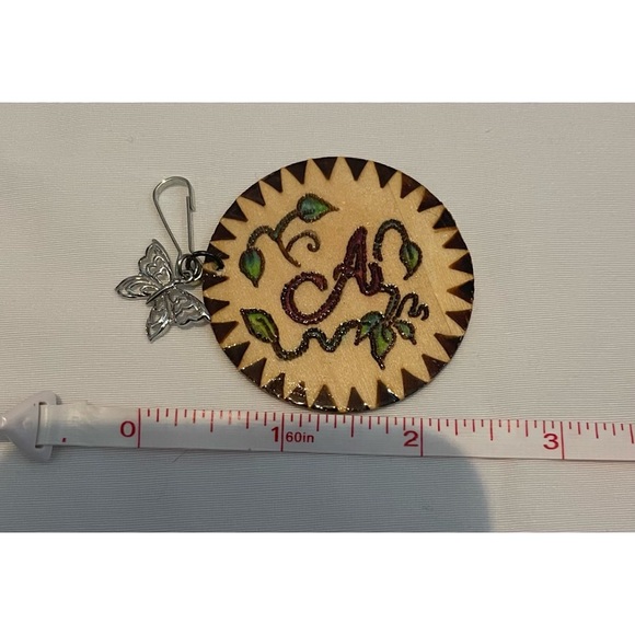 🌸✨New Handcrafted Handmade Wood Burned Butterfly Monogram A Keychain - Picture 9 of 9